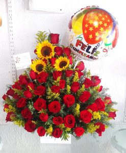 Arreglo Floral Amor Eterno -cumpleaños